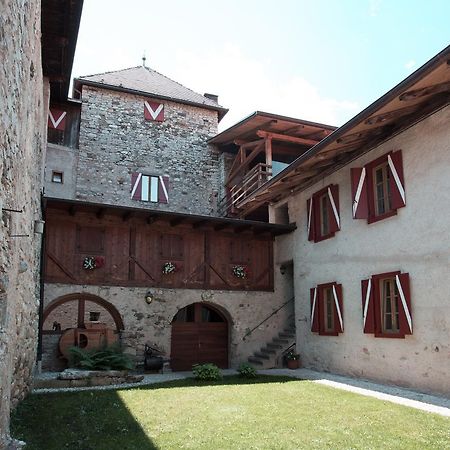 Agritur Ciastel Villa Sanzeno Bagian luar foto