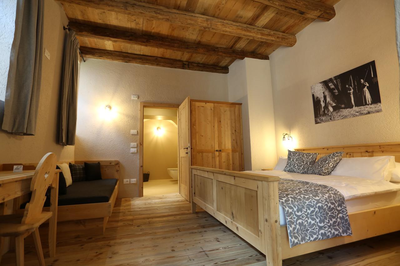 Agritur Ciastel Villa Sanzeno Bagian luar foto