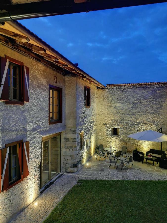 Agritur Ciastel Villa Sanzeno Bagian luar foto